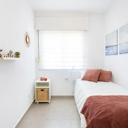 Home2book Comfy Seaside Cristimar, Pool 로스크리스티아노스