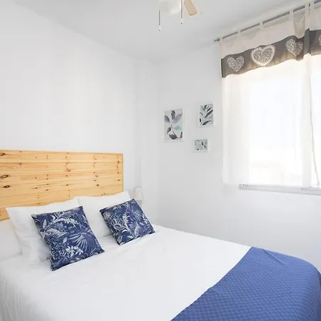 아파트 Home2book Comfy Seaside Cristimar, Pool 로스크리스티아노스
