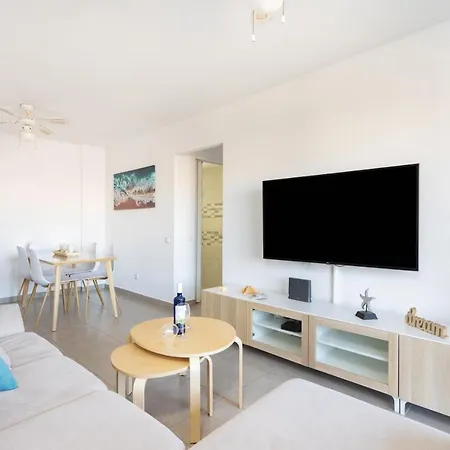 Home2book Comfy Seaside Cristimar, Pool *