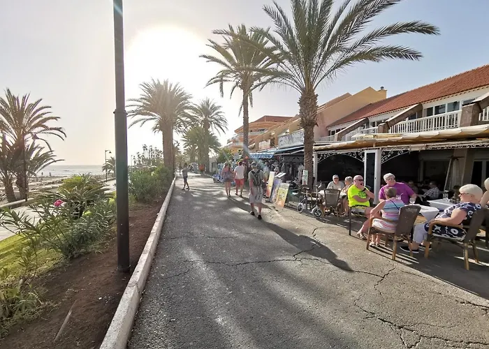 Home2book Comfy Seaside Cristimar, Pool Appartamento